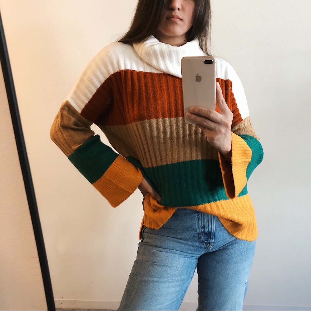 LAST ONE ✨MULTI COLOR-BLOCK VINTAGE SWEATER - Picture 2 of 6